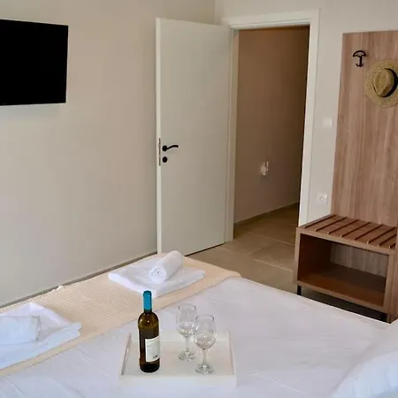 Mysummerhouse Tatil Evi Nea Plagia